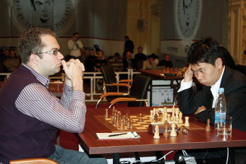 http://chessintranslation.com/wp-content/uploads/2010/11/Wang-Hao-Eljanov-RCF.jpg
