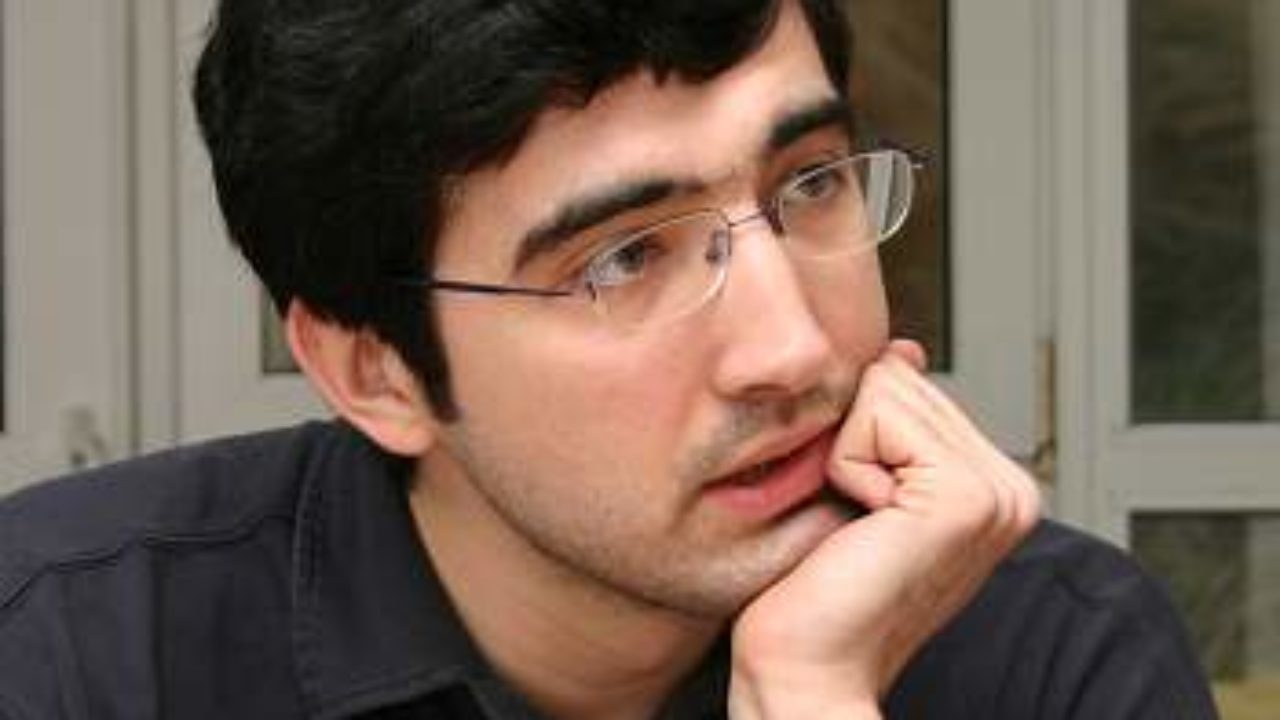 Ruy Lopez Berlin defense in Kasparov against Kramnik game — svarogbg on  Scorum