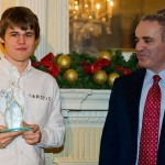 Kasparov presents the London trophy to Carlsen | photo: Ray Morris-Hill